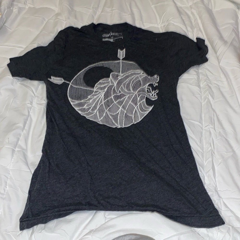 Black tshirt- size xs